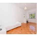 Houze Spacious 4 Bedroom Flat Near Zoo *